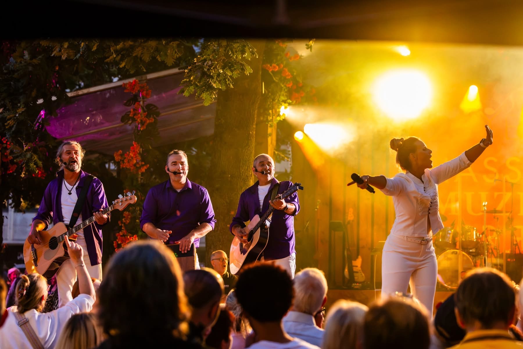 De 4de Maat - partyband boeken voor events in België en Nederland